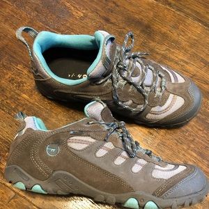Hi-Tec hiking shoes, size 9